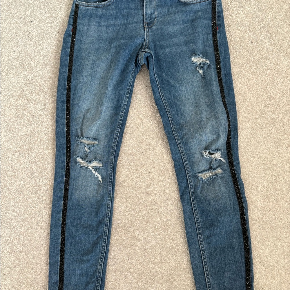 Zara Distressed Ankle Jeans with Black Side Beading Size 6